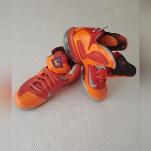 Nike LeBron 9 Orange  2012 Big Bang Size 8.
